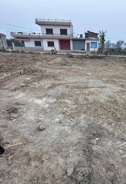 12 Dhur East-Facing Land for Sale in Manigram Gorkatta near Sundar Basti | 24 Ft Pitch Road