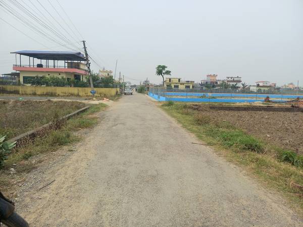 Attractive east faced land for sale at manigram near tikabhawan tilottama