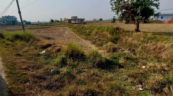 Attractive Land For Sale at Omsatiya Thutipipal West