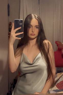 Call Girls In Gaur City 📞↫ 9810677154↬{Delhi} At Your Doorstep