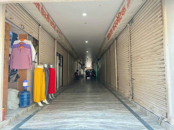 Shutter for rent at amarpath near singh complex butwal