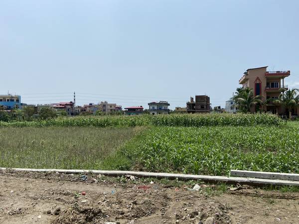 Land sale at drivertole bhetgat Family restaurent