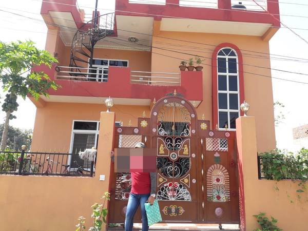 2 stories house on sale