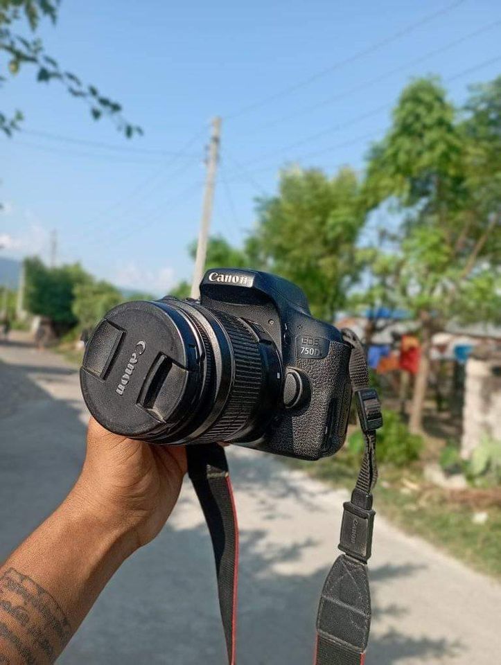 Canon 750D on Sale at Bharatpur Chitwan